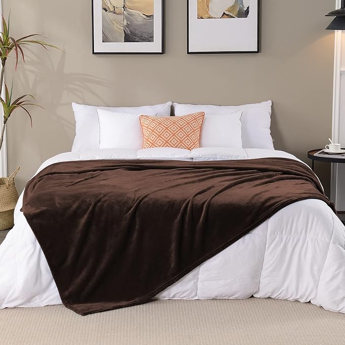 SOCHOW Flannel Fleece Blanket King Size, All Season Lightweight Super Soft Cozy Blanket for Bed or Couch, Brown, 90x108 inches