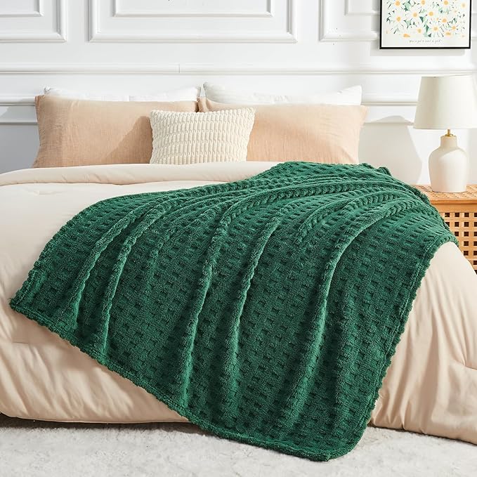 NEWCOSPLAY Super Soft Throw Blanket Green Premium Silky Flannel Fleece 3D Waffle Checkered Lightweight Bed Blanket All Season Use (Dark Green, Throw(50"x70"))